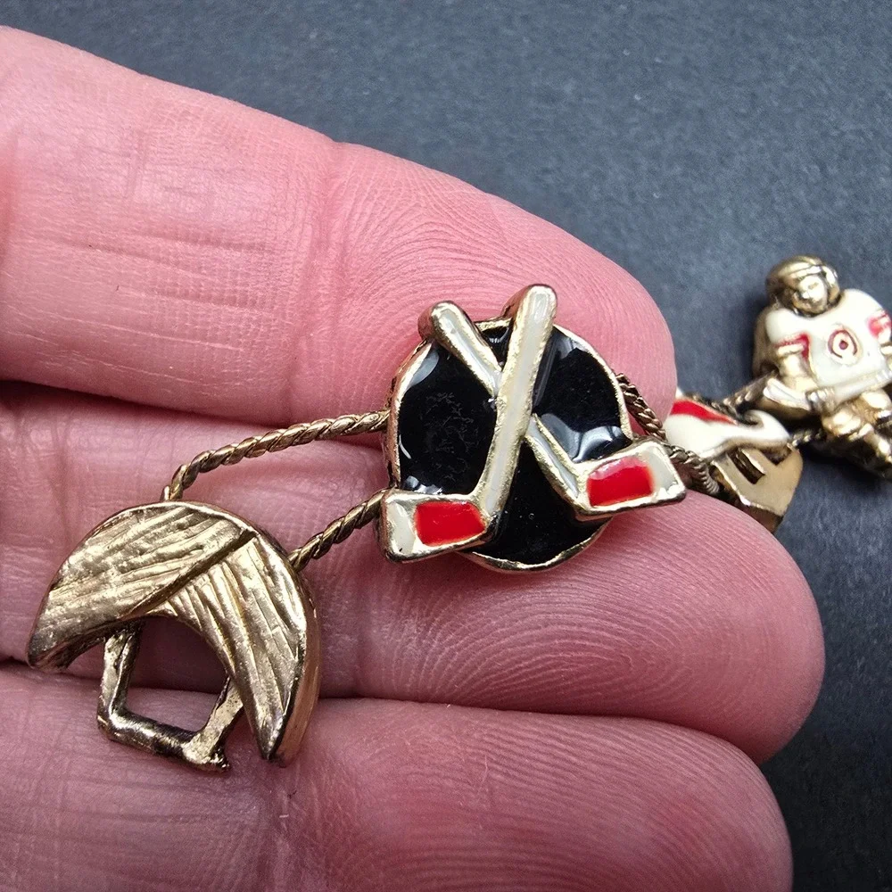 Vintage Gold Tone Ice Hockey Charm Bracelet Enamel Skates Player Net 7.25 Inch